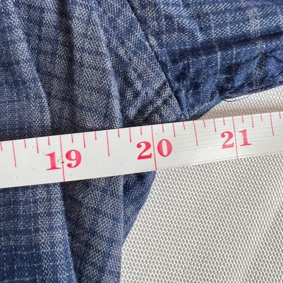 Banana Republic Navy Checkered Button-Down Shirt – Untucked Fit - Picture 5 of 6